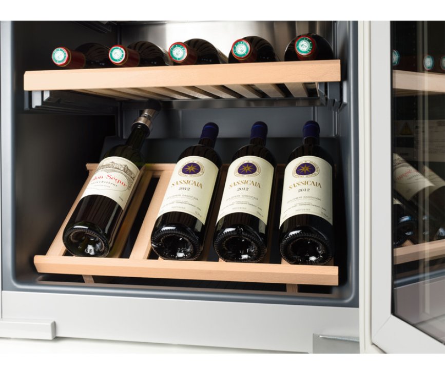Het presentatieplateau van de Liebherr EWTdf1653-26 wijn koelkast